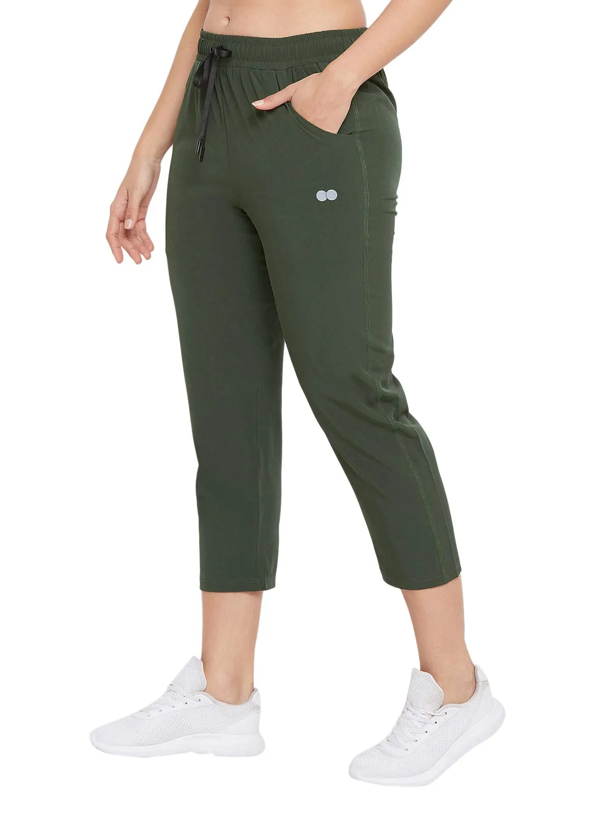 Clovia Women's Polyester Activewear Sports Tights with Pocket (AB0052P17_Green_M)