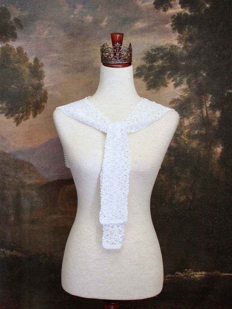 Historically Inspired Floral Crochet Folk Shawl / Capelet in White