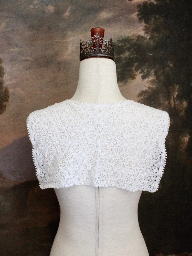 Historically Inspired Floral Crochet Folk Shawl / Capelet in White