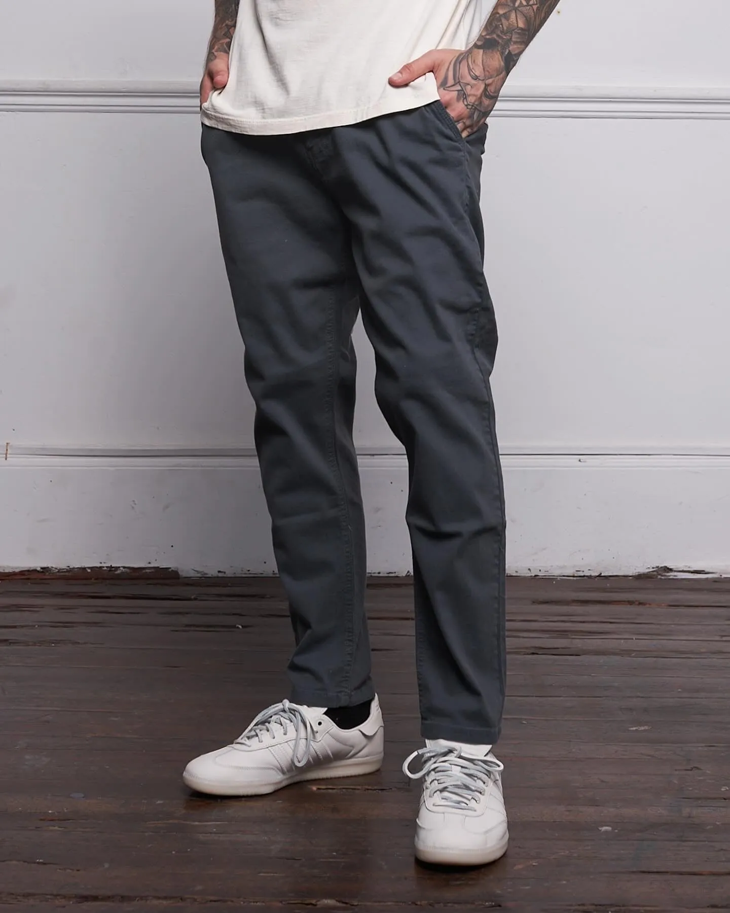 Washed Chino Pant - Gris